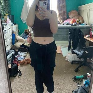 black cargo pants, never worn, good condition.